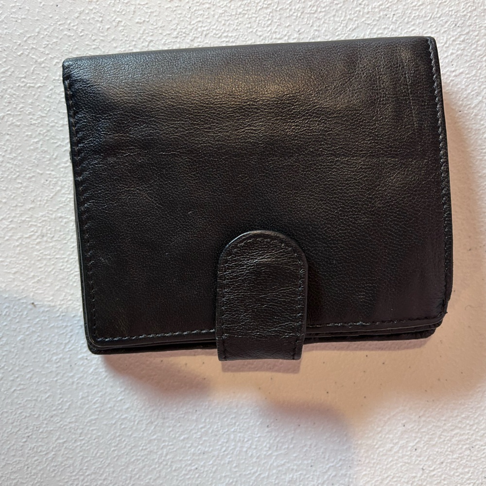 Derek Alexander Unisex Super Soft Black Leather Wallet